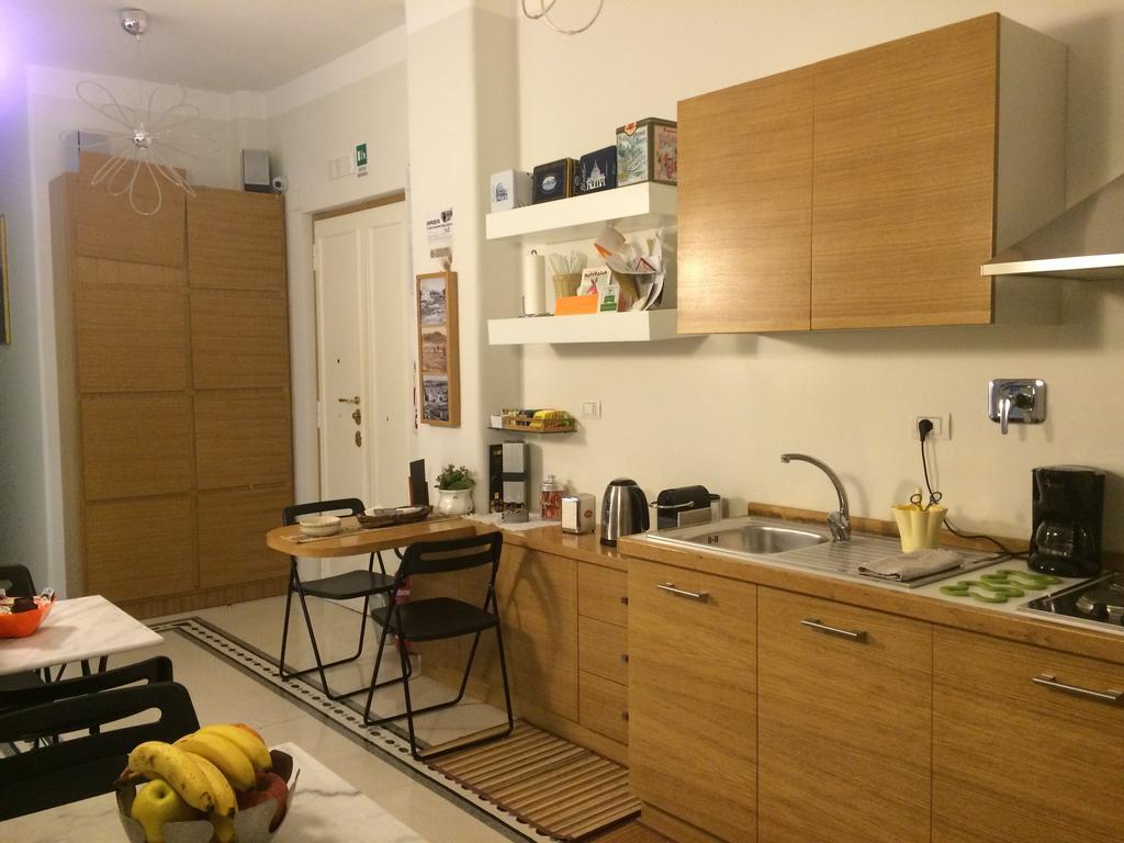 Adriano Augusto Bed & Breakfast Рим Стая снимка