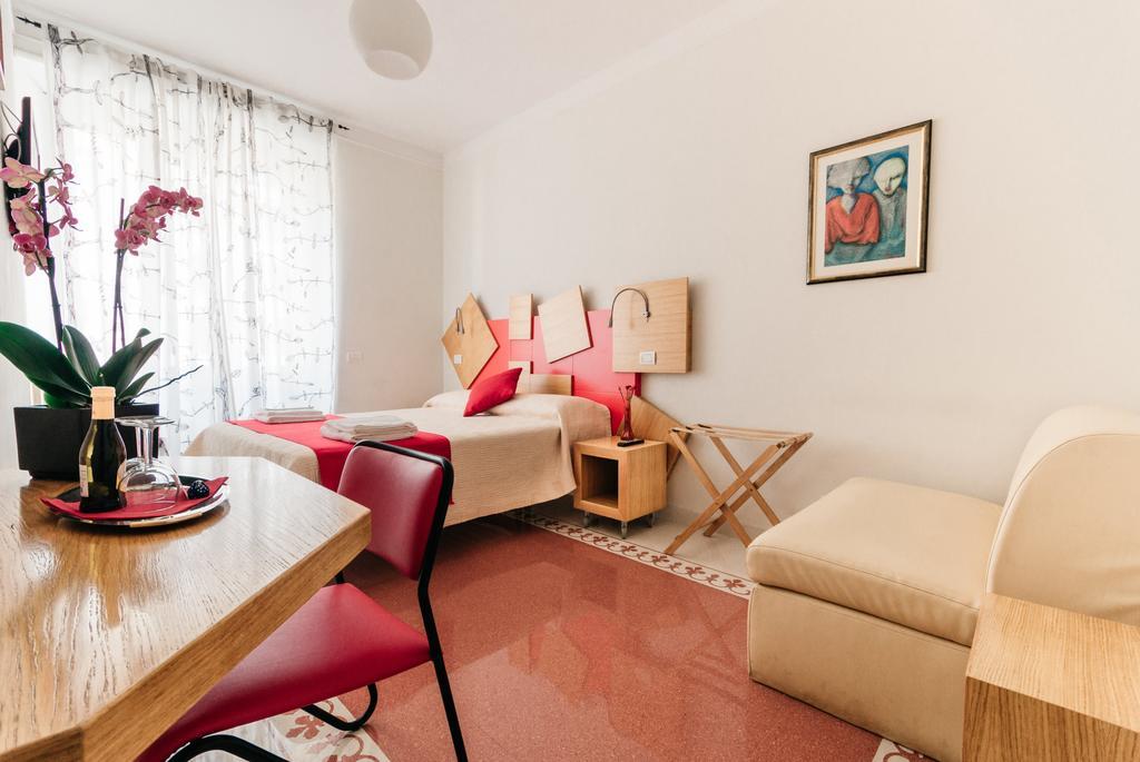 Adriano Augusto Bed & Breakfast Рим Стая снимка